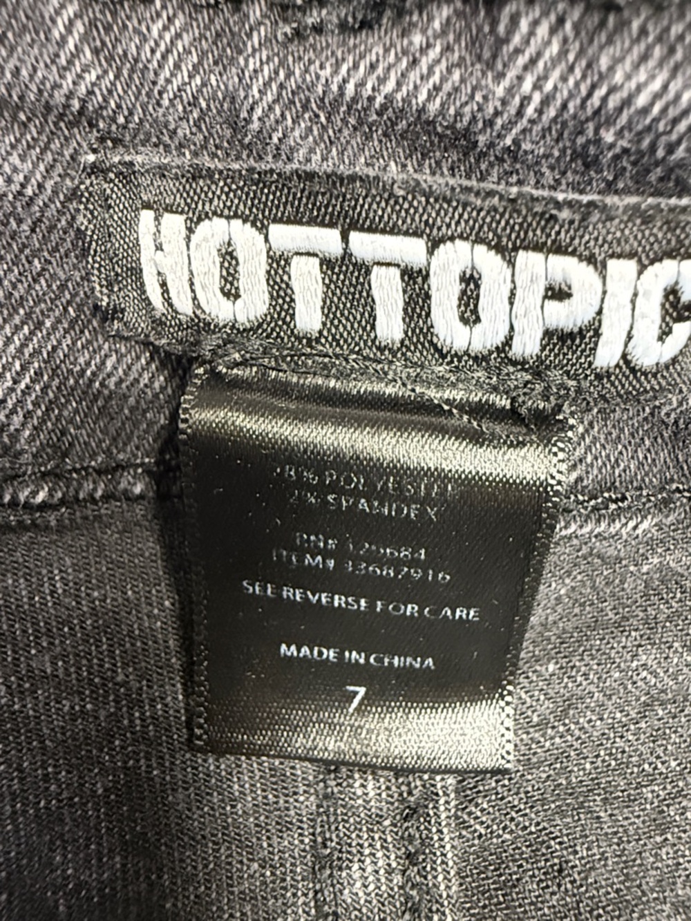 Hot Topic Black Wide-Leg Jeans with Star Appliqués - Picture 4 of 8